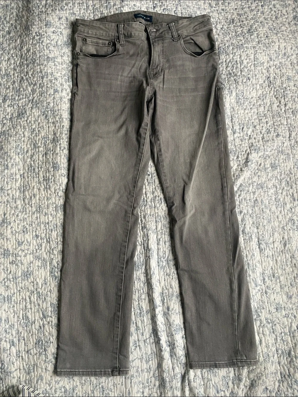 Aeropostale Men’s Slim Jeans - Gray